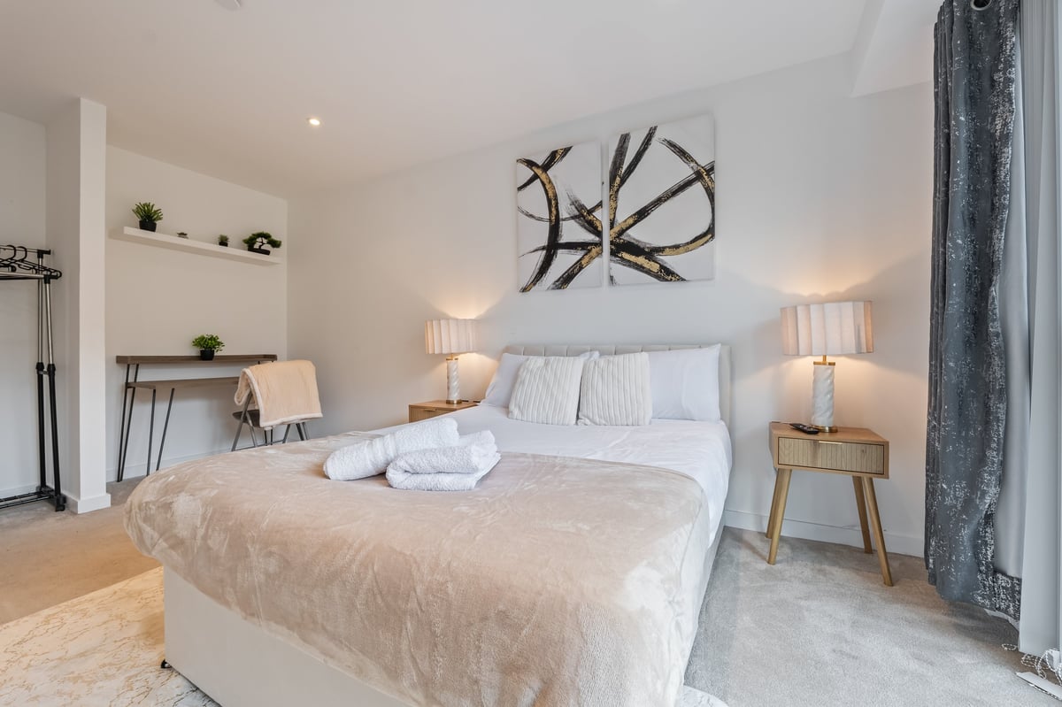 Aspire Apartment in Slough — photograph 29
