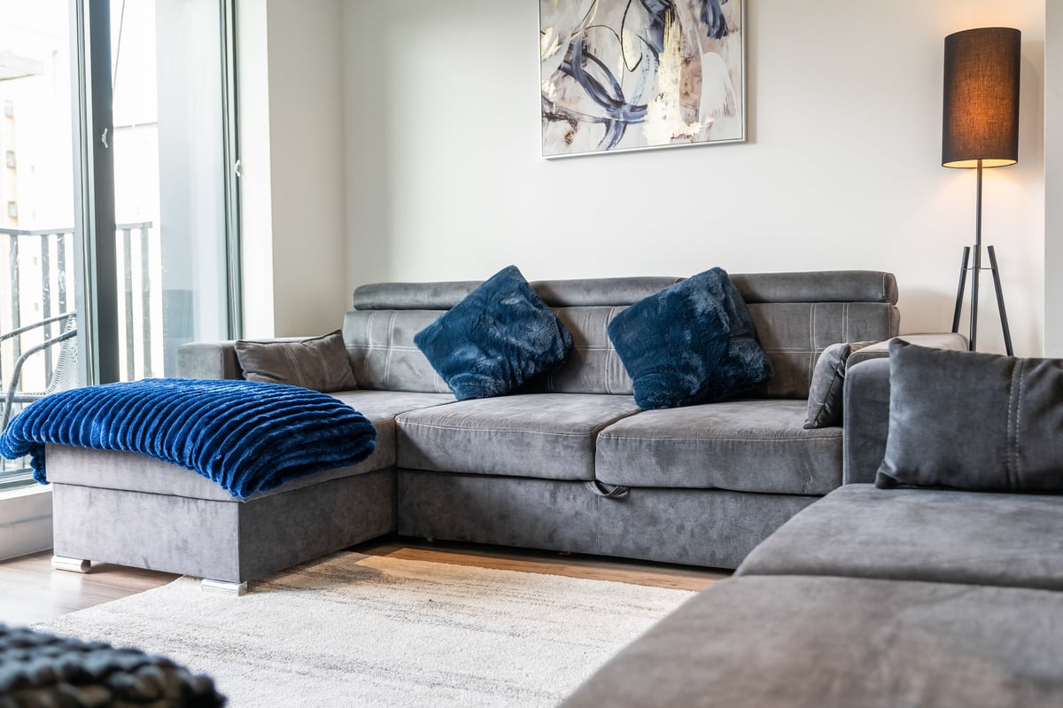 Aspire Apartment in Slough — photograph 9