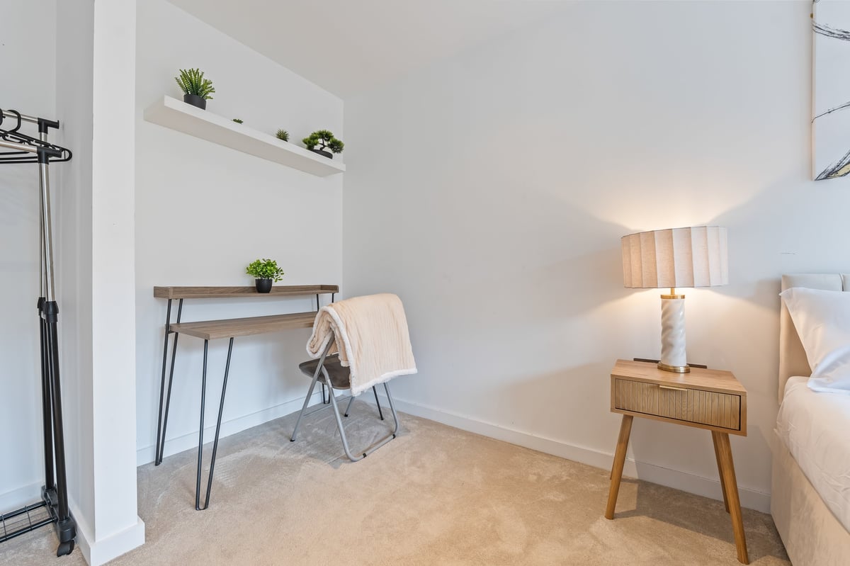 Aspire Apartment in Slough — photograph 30